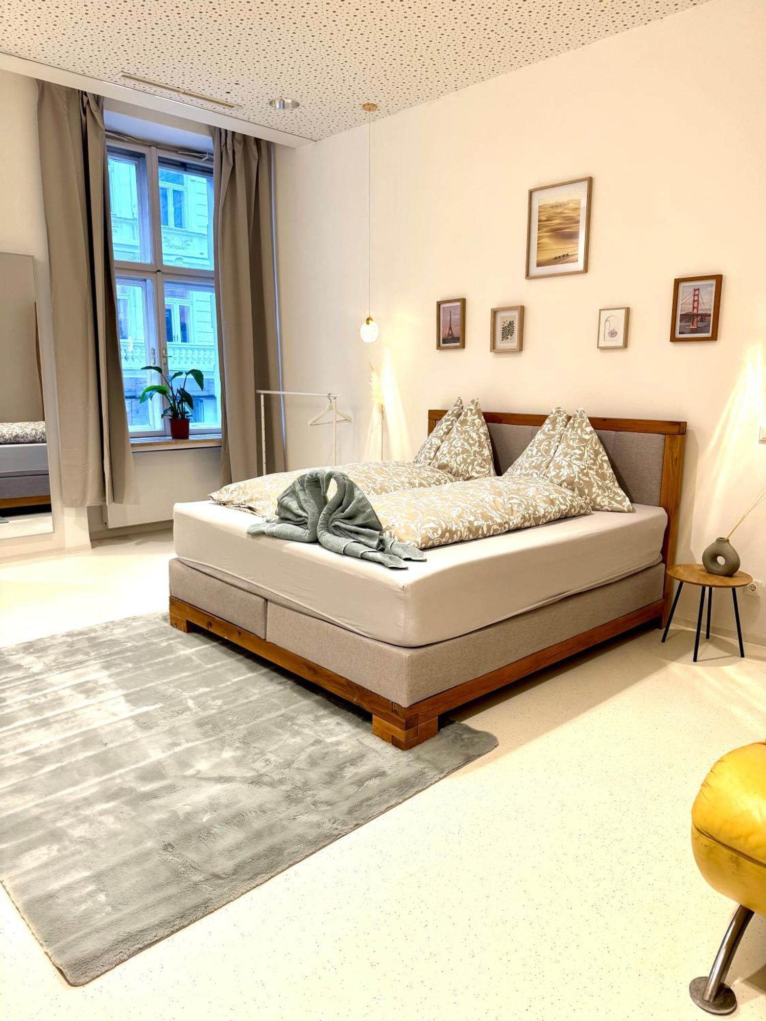 140 M2 Apartment *